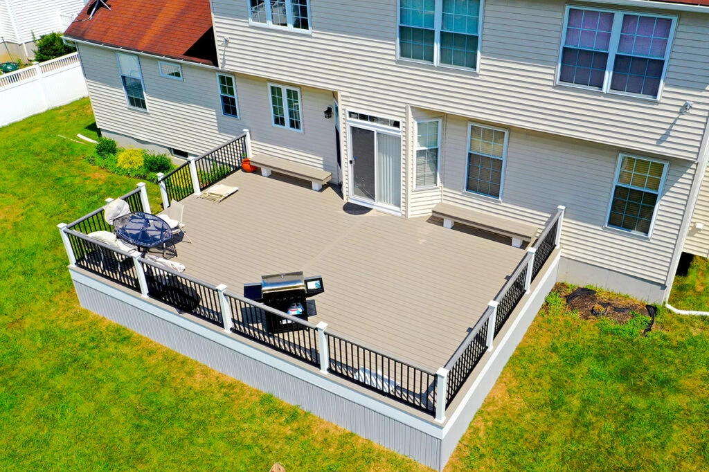 Deck and Siding Project 16 - Lexington KY