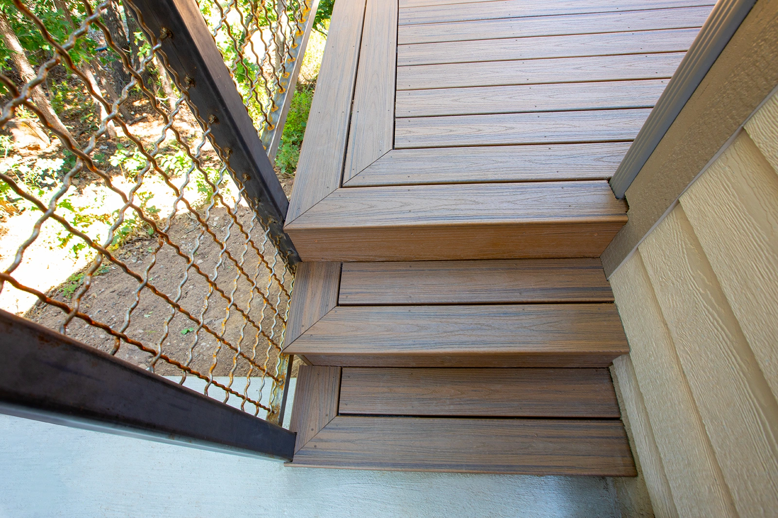 Deck and Siding Project 12 - Lexington KY